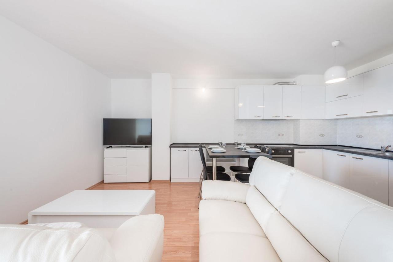 Apartments Mrs Brightside Сплит Экстерьер фото