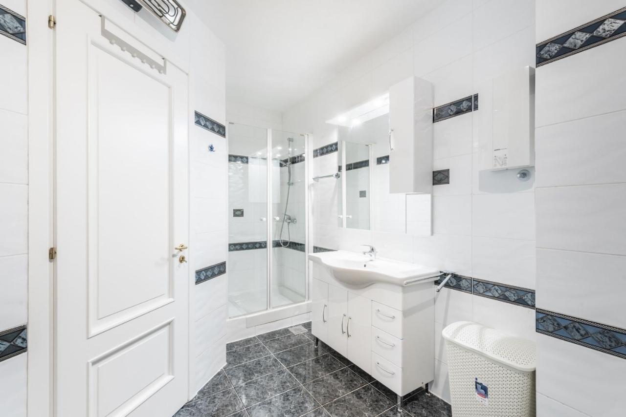 Apartments Mrs Brightside Сплит Экстерьер фото