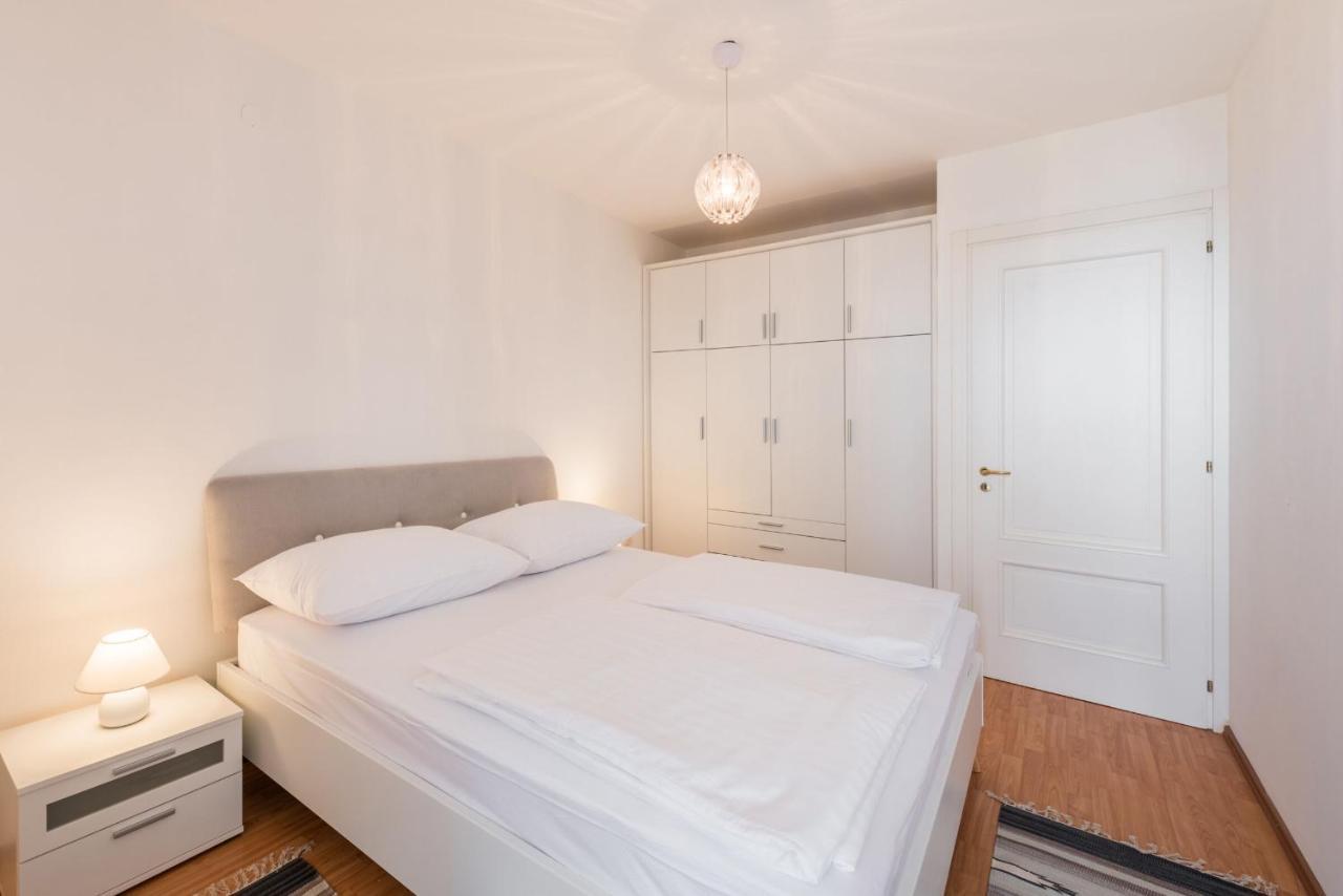Apartments Mrs Brightside Сплит Экстерьер фото
