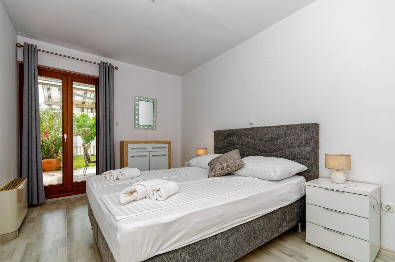 Apartments Mrs Brightside Сплит Экстерьер фото