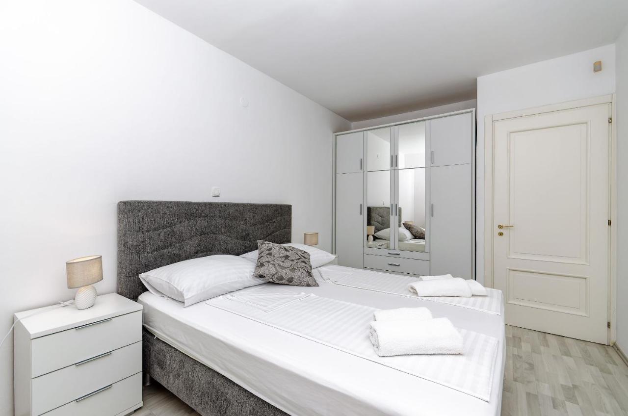 Apartments Mrs Brightside Сплит Экстерьер фото