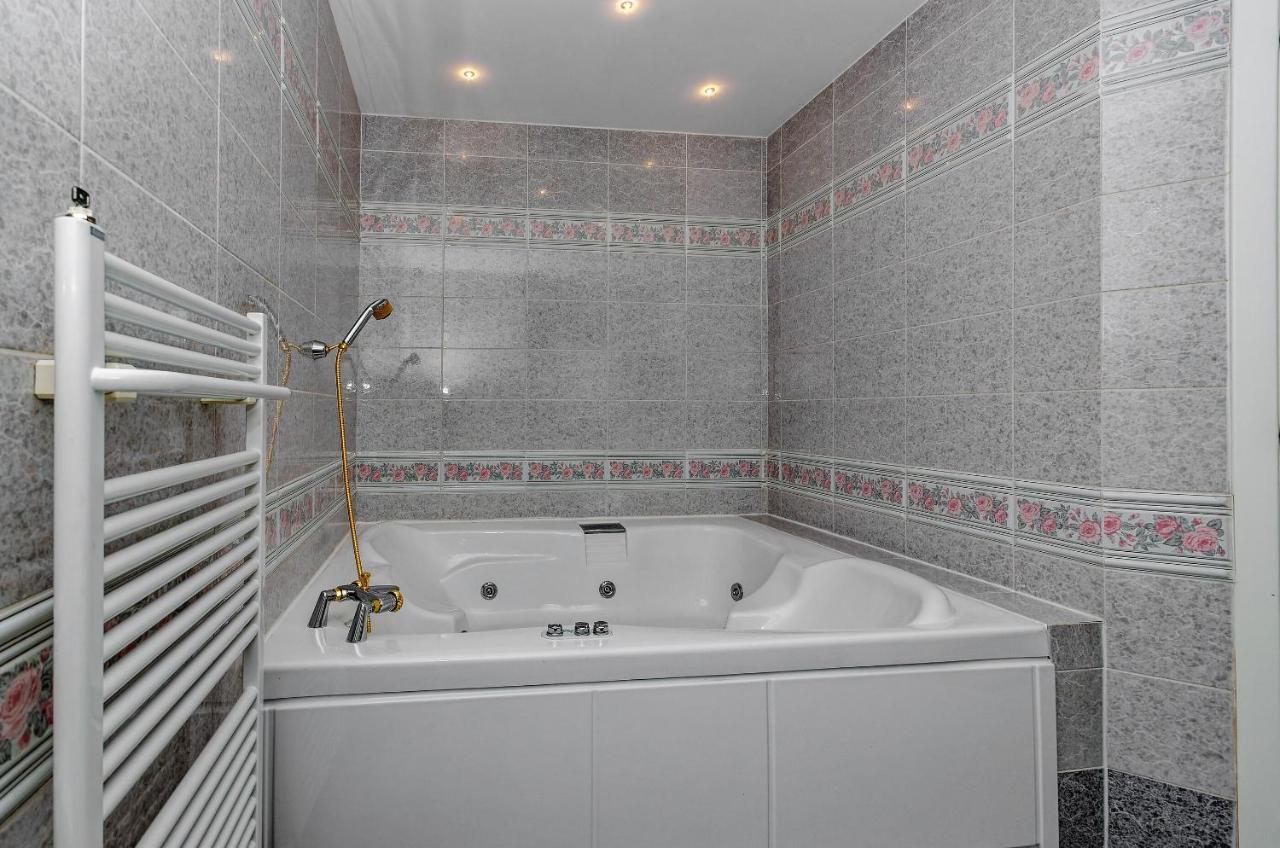 Apartments Mrs Brightside Сплит Экстерьер фото